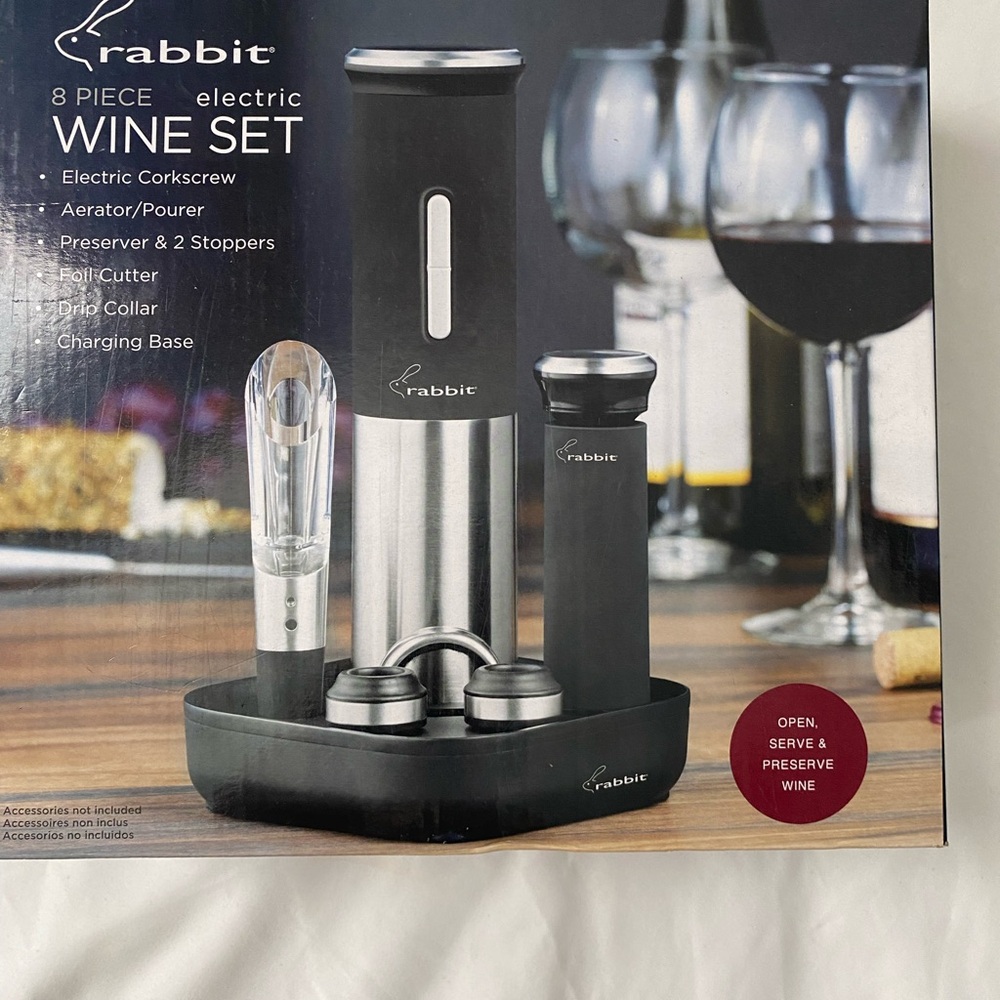 Rabbit Black and Silver Electric Wine Set